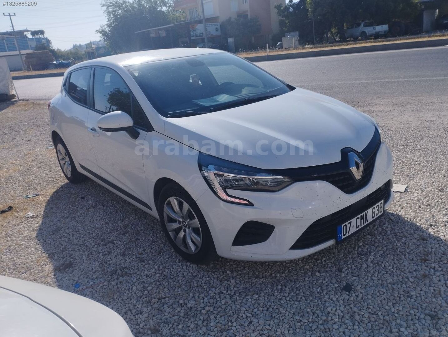 Galeriden Renault Clio 1.0 TCe Joy 2022 Model Antalya 133.000 km Beyaz 3