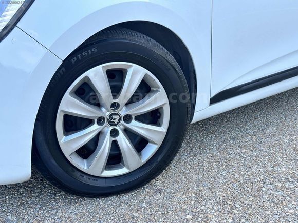 ! HATASIZ CLİO 1.0 TCE JOY X-TRONİC 59.600 KM'DE !