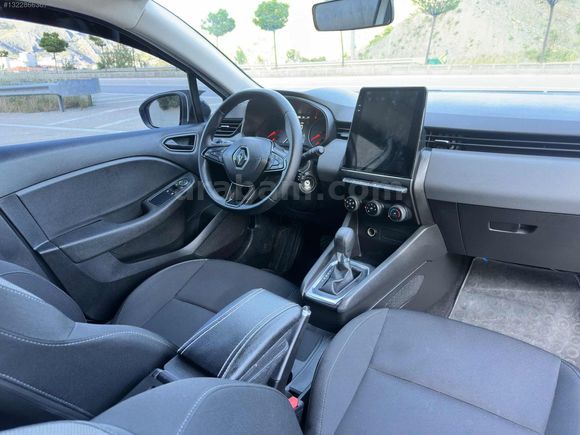 ! HATASIZ CLİO 1.0 TCE JOY X-TRONİC 59.600 KM'DE !