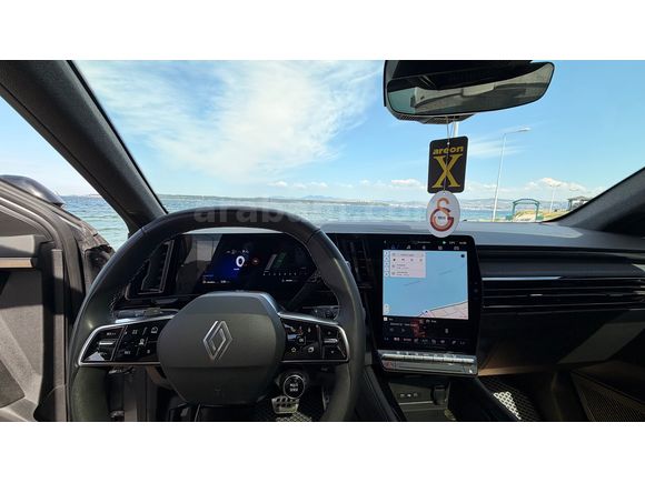 Bayan memurdan Sahibinden Renault Austral 1.3 Hybrid Techno Esprit Alpine 2024 Model 