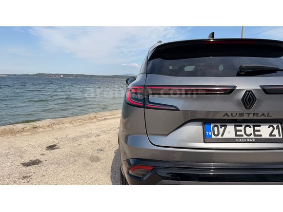 Bayan memurdan Sahibinden Renault Austral 1.3 Hybrid Techno Esprit Alpine 2024 Model 