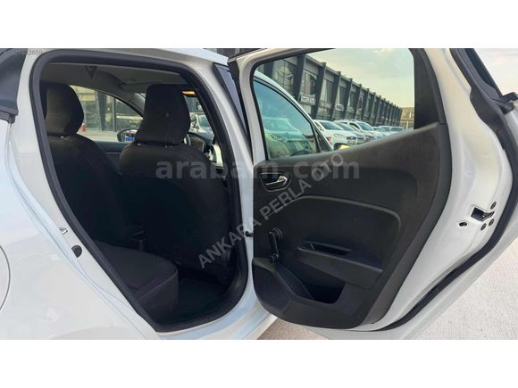 2020model 95 Bin km HATASIZ BOYASIZ TESLA EKRAN 100HP CLİO