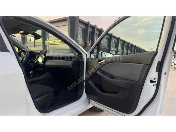 2020model 95 Bin km HATASIZ BOYASIZ TESLA EKRAN 100HP CLİO