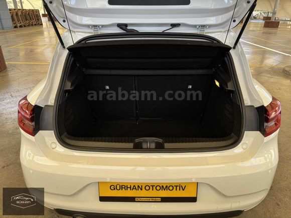 2023 RENAULT CLİO 1.0 TCe JOY , ORJINAL HATASIZ AYARINDA .