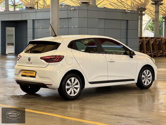 2023 RENAULT CLİO 1.0 TCe JOY , ORJINAL HATASIZ AYARINDA .