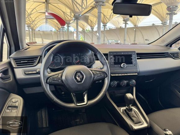 2023 RENAULT CLİO 1.0 TCe JOY , ORJINAL HATASIZ AYARINDA .