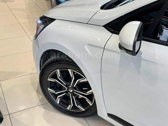 NOVA CAR'DAN RENAULT CLIO HB JOY 1.0TCE OTOMATİK/ÇELİK JANT