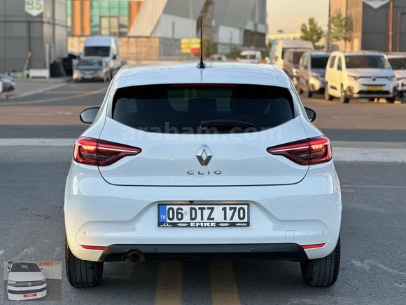 EMRE_DEN_2021_RENAULT_CLİO_TESLA_EKRAN_GERİ_GÖRÜŞ_KAMERA_OTOM