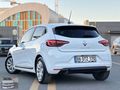 EMRE_DEN_2021_RENAULT_CLİO_TESLA_EKRAN_GERİ_GÖRÜŞ_KAMERA_OTOM