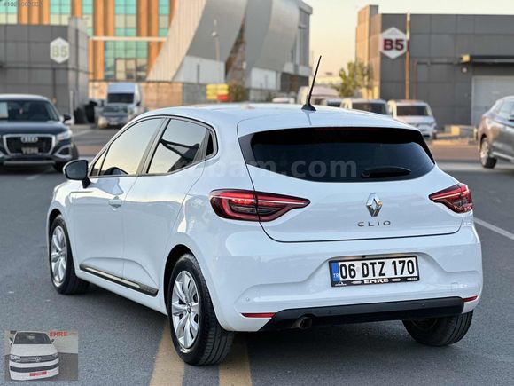 EMRE_DEN_2021_RENAULT_CLİO_TESLA_EKRAN_GERİ_GÖRÜŞ_KAMERA_OTOM