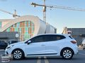 EMRE_DEN_2021_RENAULT_CLİO_TESLA_EKRAN_GERİ_GÖRÜŞ_KAMERA_OTOM