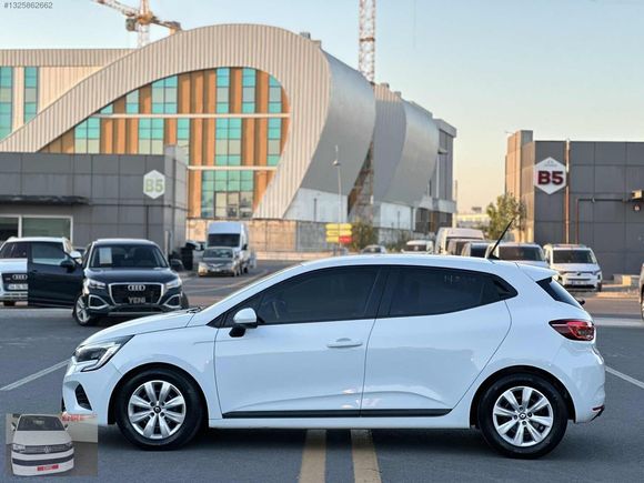 EMRE_DEN_2021_RENAULT_CLİO_TESLA_EKRAN_GERİ_GÖRÜŞ_KAMERA_OTOM