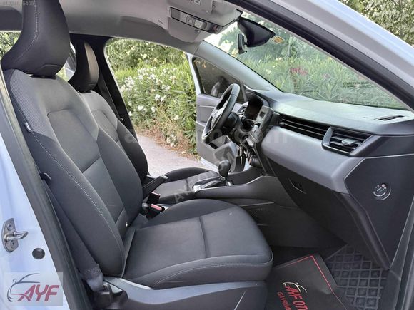 2022 MODEL CLİO 1.0 OTOMATİK 78 BİN KM DE SERVİS BAKIMLI