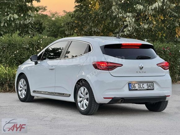 2022 MODEL CLİO 1.0 OTOMATİK 78 BİN KM DE SERVİS BAKIMLI