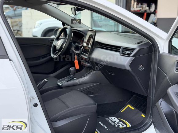 90 bin Km de 2022 otomatik clio