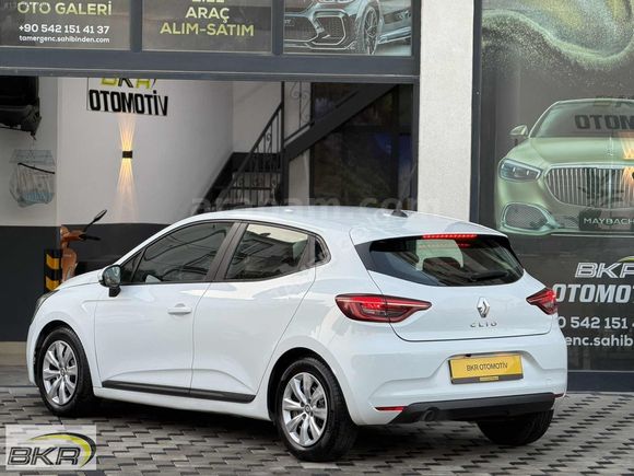 90 bin Km de 2022 otomatik clio