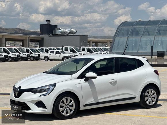 HATASIZ BOYASIZ 2021 MODEL RENAULT CLİO 1.0TCe JOY 96.000KM