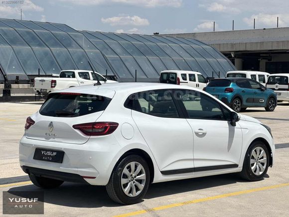 HATASIZ BOYASIZ 2021 MODEL RENAULT CLİO 1.0TCe JOY 96.000KM