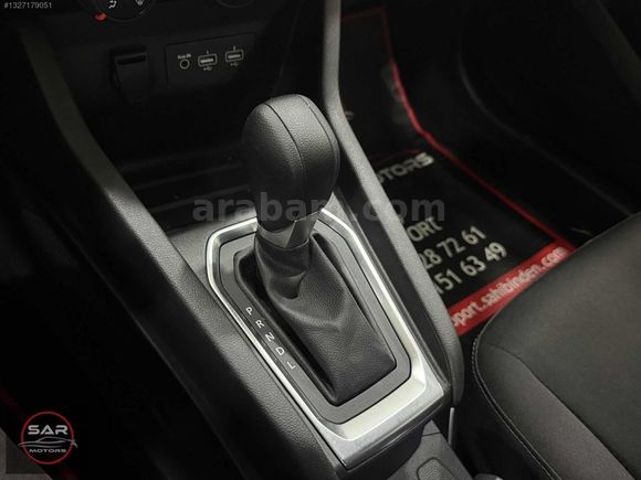 47.000 KM* 2022 CLİO 1.0 TCE DEĞİŞENSİZ TESLA EKRAN / GERİ GÖRÜŞ
