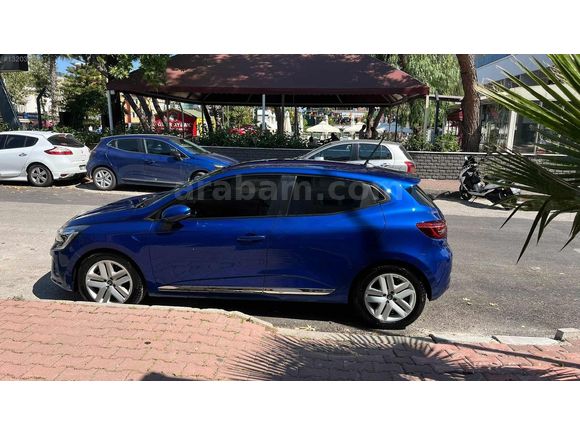 2022 RENAULT CLİO 1.0 TCE JOY HATASIZ