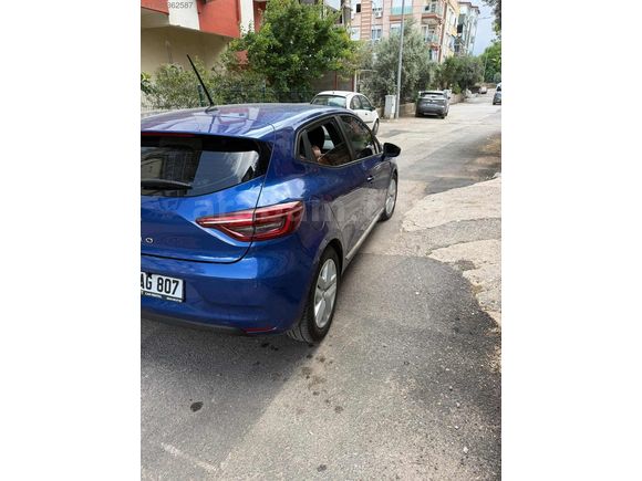 2022 RENAULT CLİO 1.0 TCE JOY HATASIZ