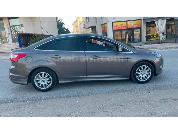 SAHİBİNDEN DEĞİŞENSİZ DOLULAR DOLUSU FORD FOCUS 3 