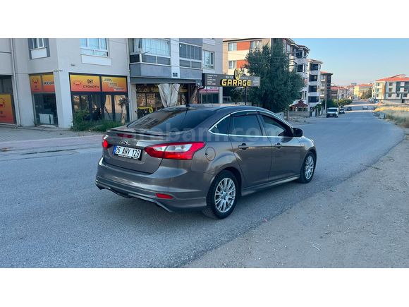 SAHİBİNDEN DEĞİŞENSİZ DOLULAR DOLUSU FORD FOCUS 3 
