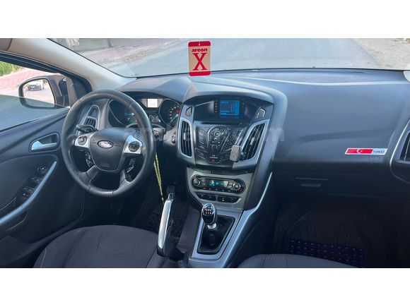 SAHİBİNDEN DEĞİŞENSİZ DOLULAR DOLUSU FORD FOCUS 3 