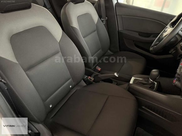 2023 HATASIZ RENAULT CLIO 1.0 TCe JOY X-TRONIC