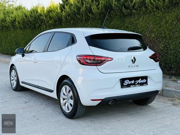 BERK AUTO'DAN-SATILIK-HATASIZ-BOYASIZ-İLK SAHİBİNDEN-CLİO