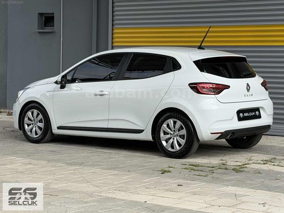 SELÇUK AUTO | 2022 RENAULT CLİO 1.0 TCE JOY HATASIZ 41 BİN KM
