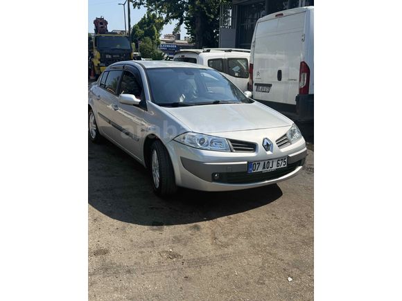 Galeriden Renault Megane 1.5 dCi Dynamique 2006 Model Antalya