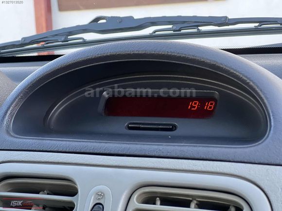 IŞIK AUTO'DAN HATASIZ 2003 MODEL MANUEL EXPRESSİON 1.4