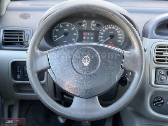 IŞIK AUTO'DAN HATASIZ 2003 MODEL MANUEL EXPRESSİON 1.4