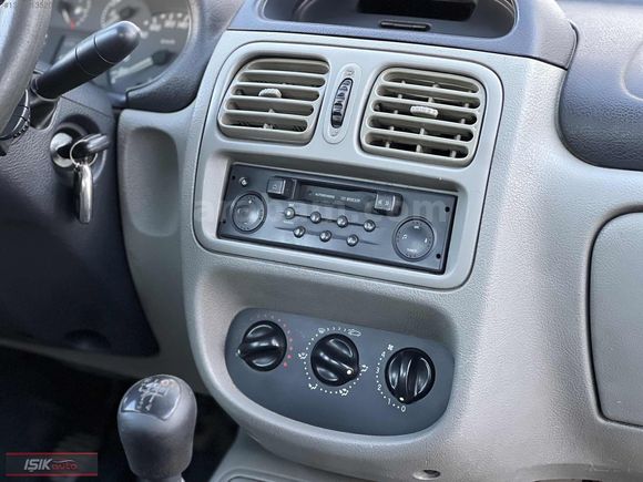 IŞIK AUTO'DAN HATASIZ 2003 MODEL MANUEL EXPRESSİON 1.4
