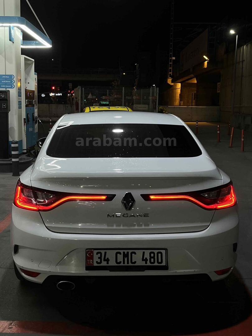 Sahibinden Renault Megane 1.5 Blue DCI Touch 2019 Model İstanbul 207.000 km Beyaz 4