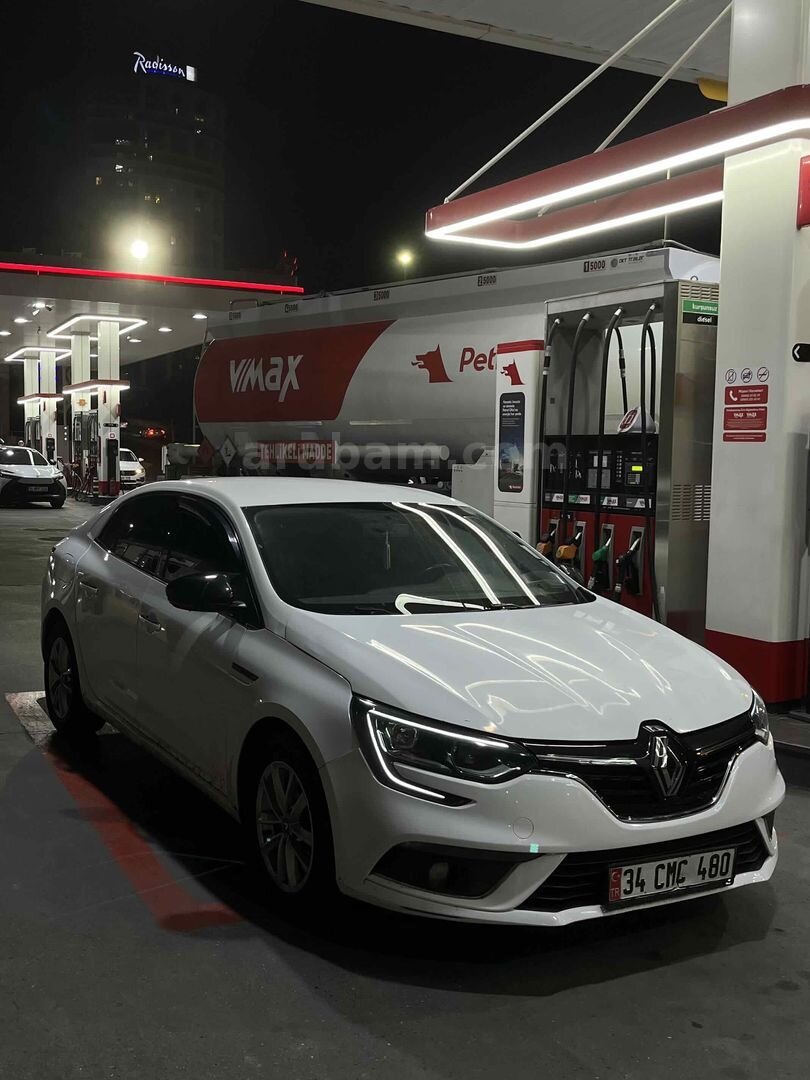 Sahibinden Renault Megane 1.5 Blue DCI Touch 2019 Model İstanbul 207.000 km Beyaz 1