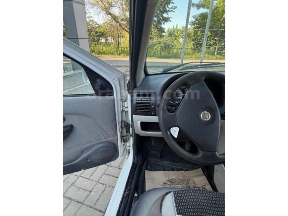 BAKMADAN GEÇME