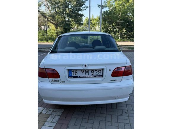 BAKMADAN GEÇME