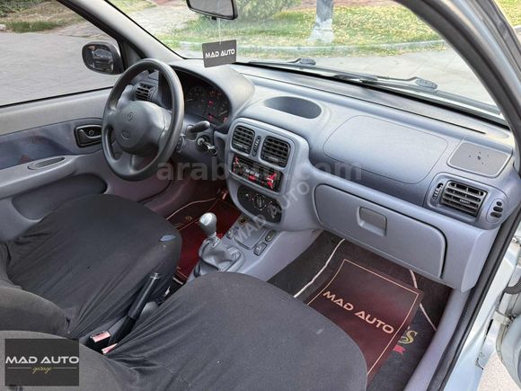 *MAD AUTO*2000 RENAULT CLİO 1.4 FULL EXTRALI KARTA 12 TAKSİT