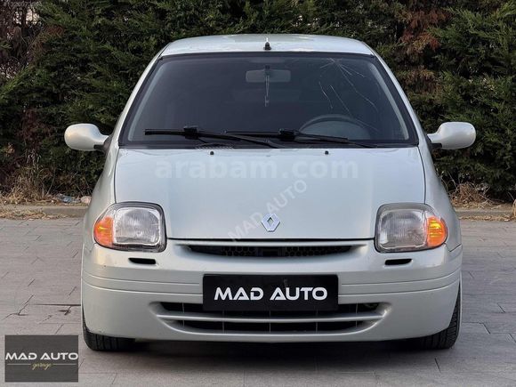 *MAD AUTO*2000 RENAULT CLİO 1.4 FULL EXTRALI KARTA 12 TAKSİT