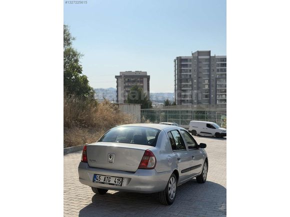 Temiz bakımlı clio symbol