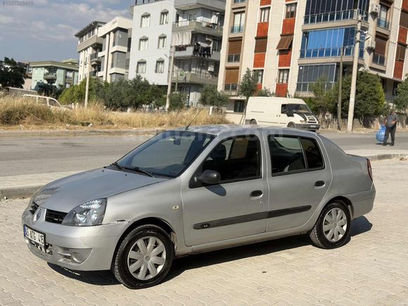 Temiz bakımlı clio symbol