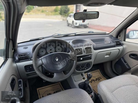 METALİK AUTO dan HATASIZ BOYASIZ 185 KM de CLİO ALİZE