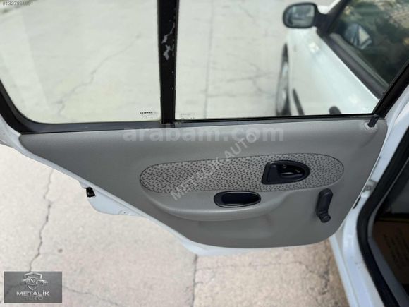 METALİK AUTO dan HATASIZ BOYASIZ 185 KM de CLİO ALİZE