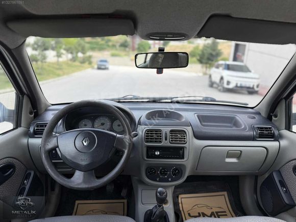 METALİK AUTO dan HATASIZ BOYASIZ 185 KM de CLİO ALİZE