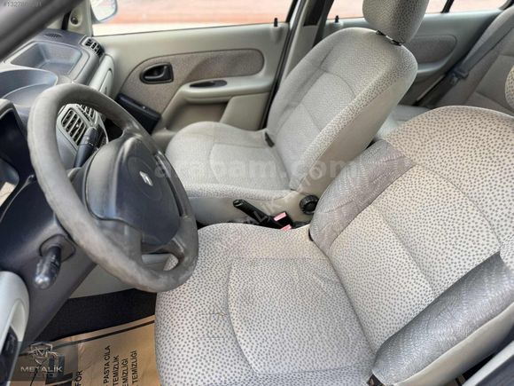 METALİK AUTO dan HATASIZ BOYASIZ 185 KM de CLİO ALİZE