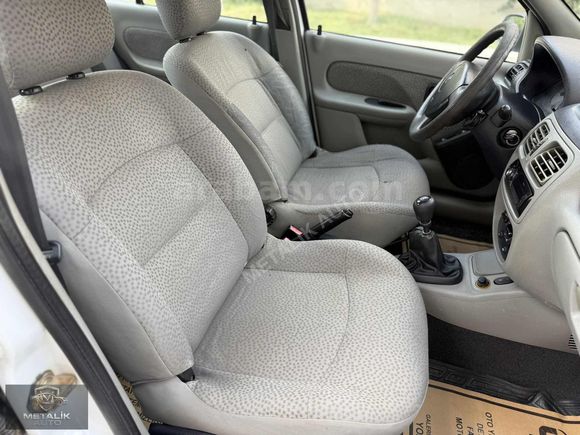 METALİK AUTO dan HATASIZ BOYASIZ 185 KM de CLİO ALİZE