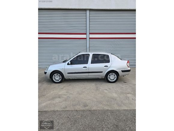 HATASIZ DEĞİŞENSİZ BOYASIZ SÖKTAKSIZ DÜŞÜK KM CLİO