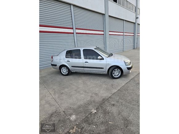 HATASIZ DEĞİŞENSİZ BOYASIZ SÖKTAKSIZ DÜŞÜK KM CLİO